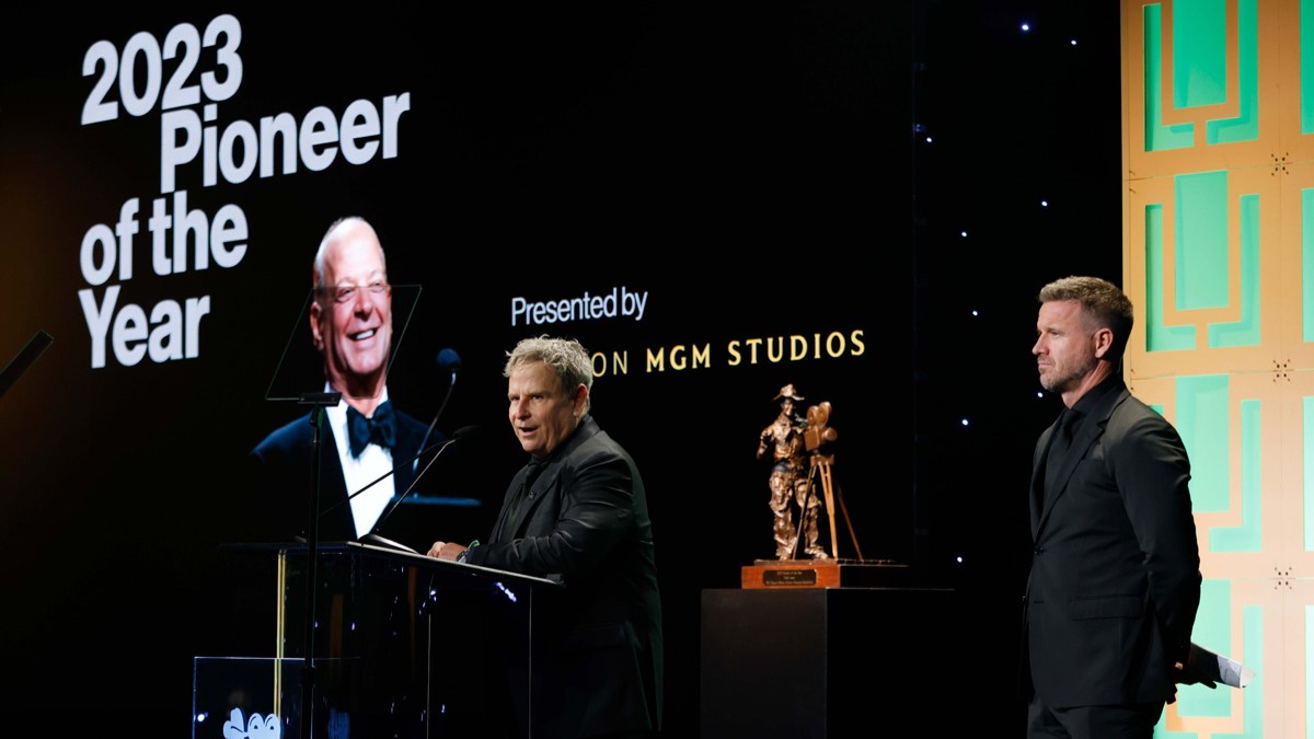 From left, President of Marketing at United Artists Releasing Heads Gerry Rich, and Head of Theatrical Distribution at Amazon and MGM Studios, Kevin Wilson, speak at the 2023 Will Rogers Pioneer of the Year Dinner.