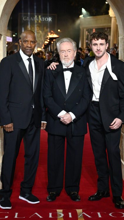Denzel Washington, Ridley Scott and Paul Mescal on the red carpet at the Royal Performance of Gladiator II
